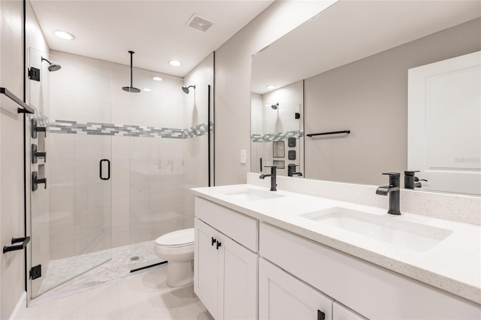 Image 29 of 44 For 16280 Minorca Drive