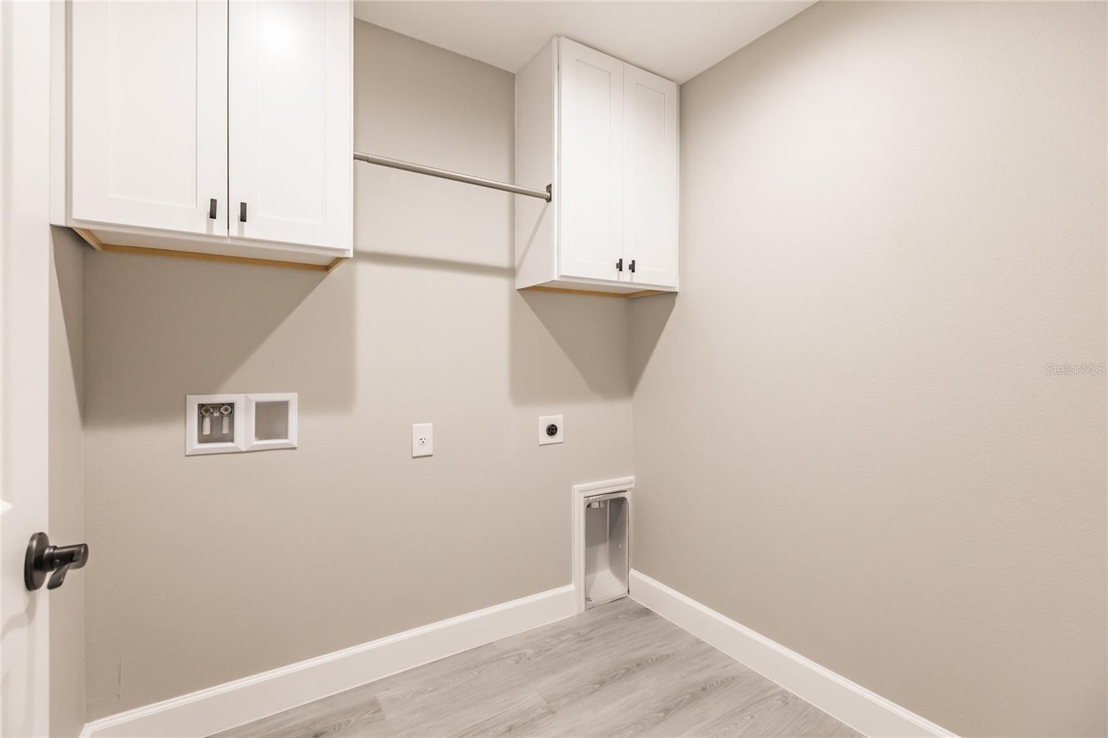Image 32 of 44 For 16280 Minorca Drive