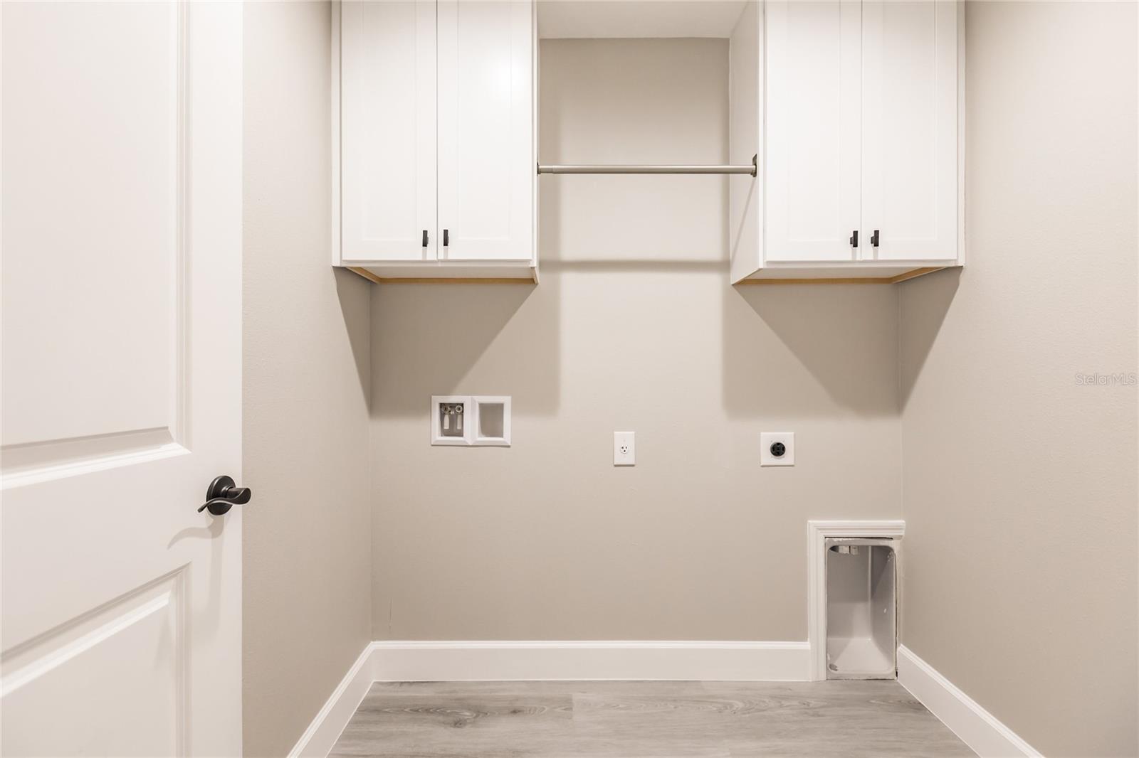 Image 33 of 44 For 16280 Minorca Drive
