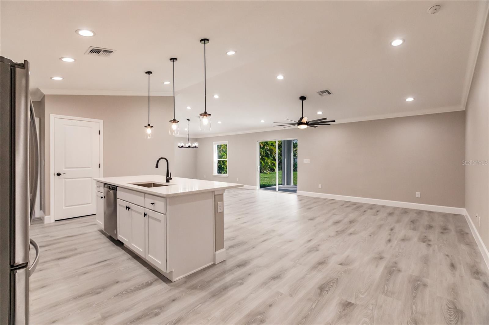 Image 4 of 44 For 16280 Minorca Drive