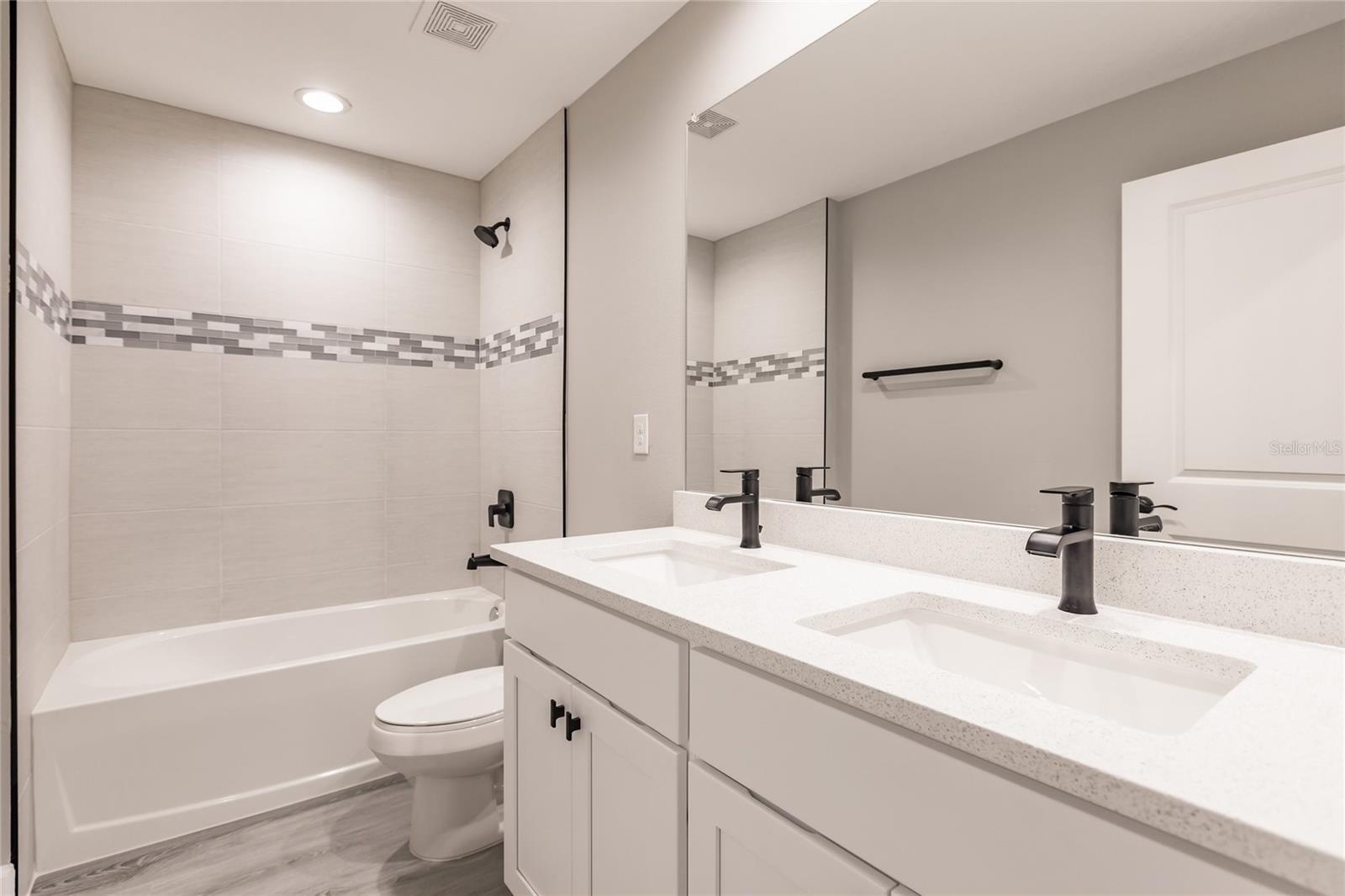 Image 40 of 44 For 16280 Minorca Drive
