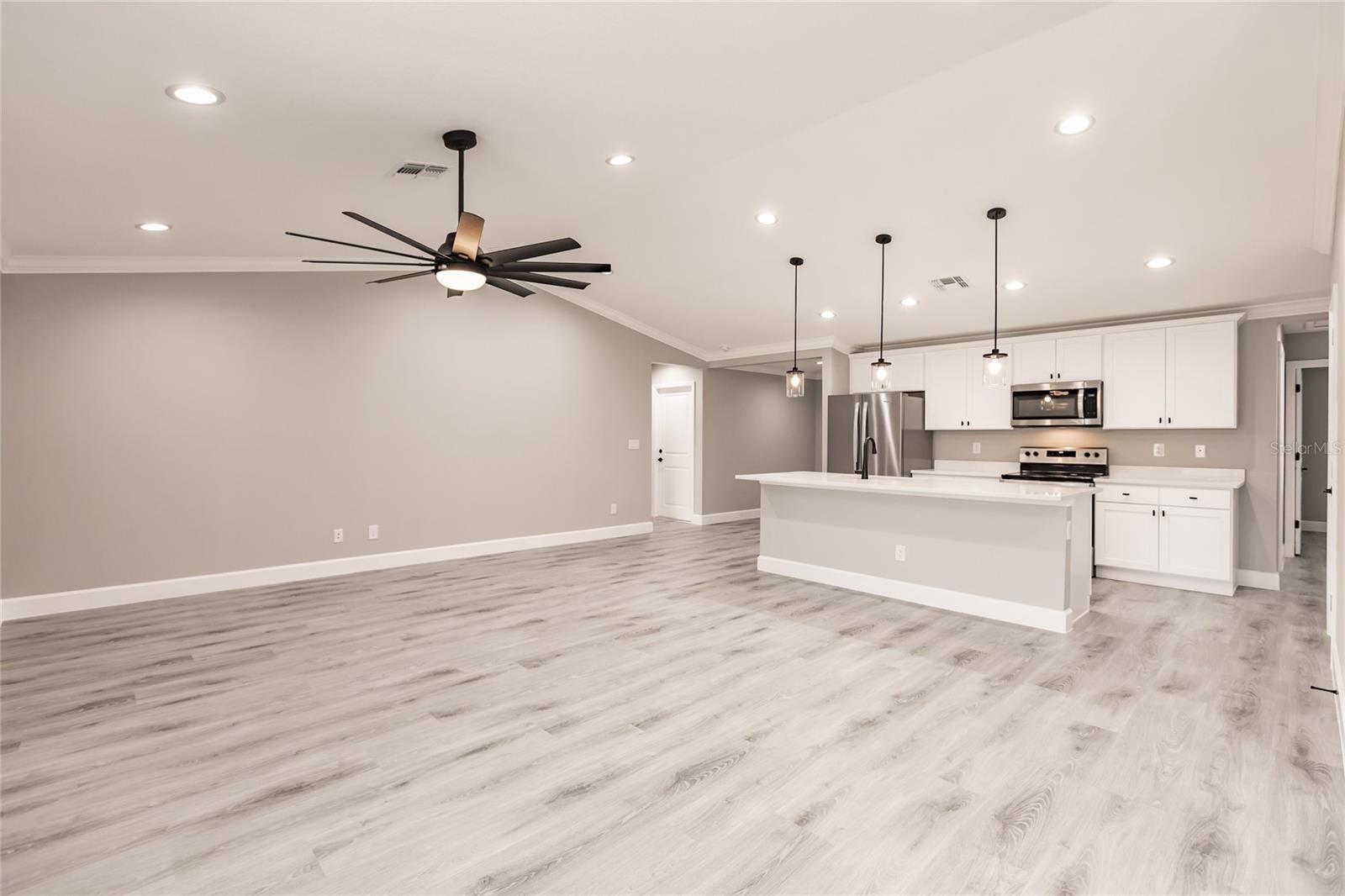Image 6 of 44 For 16280 Minorca Drive