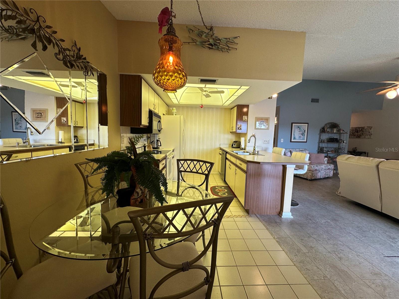 Image 17 of 30 For 4120 19th Place 202