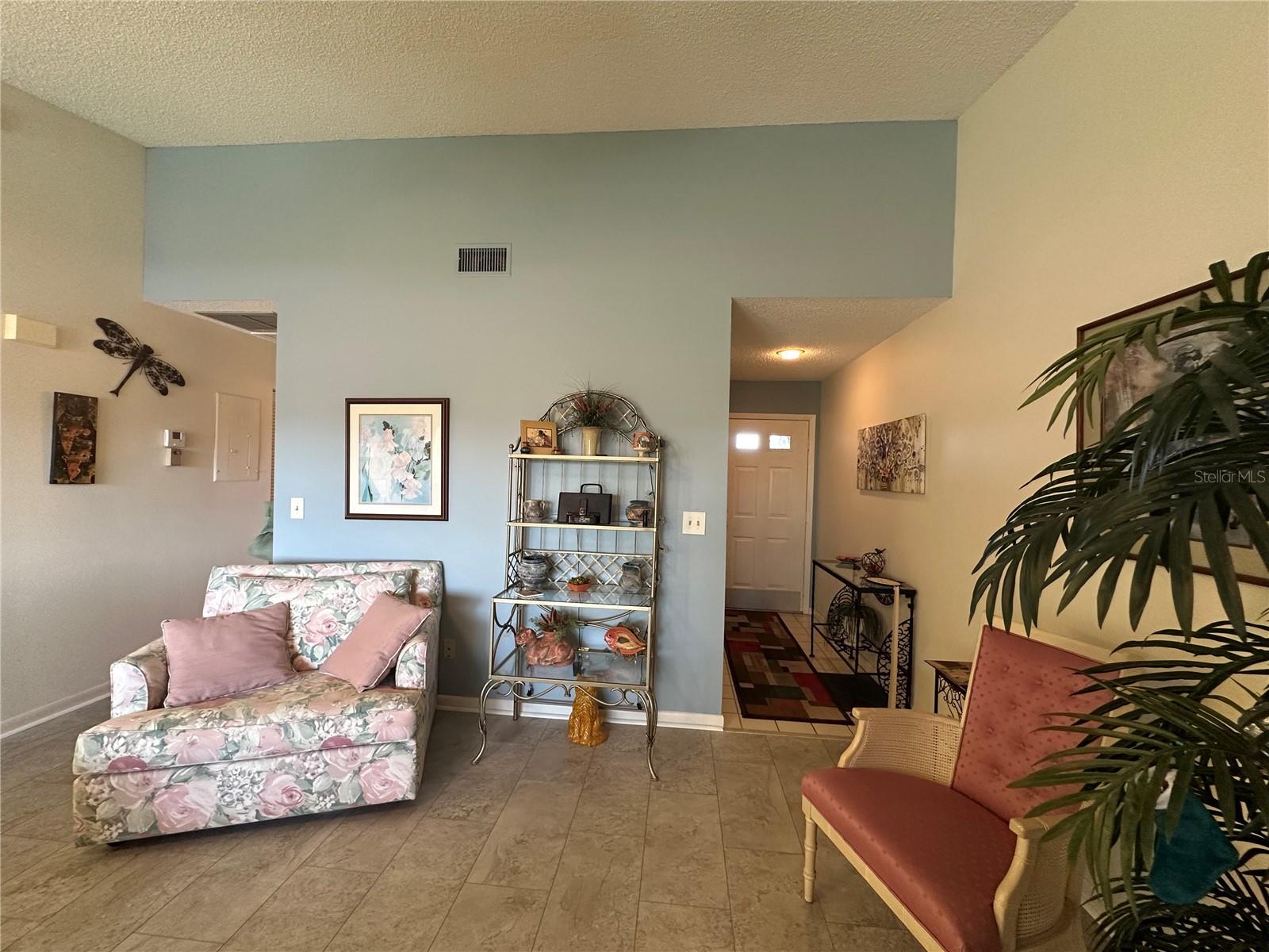 Image 8 of 30 For 4120 19th Place 202