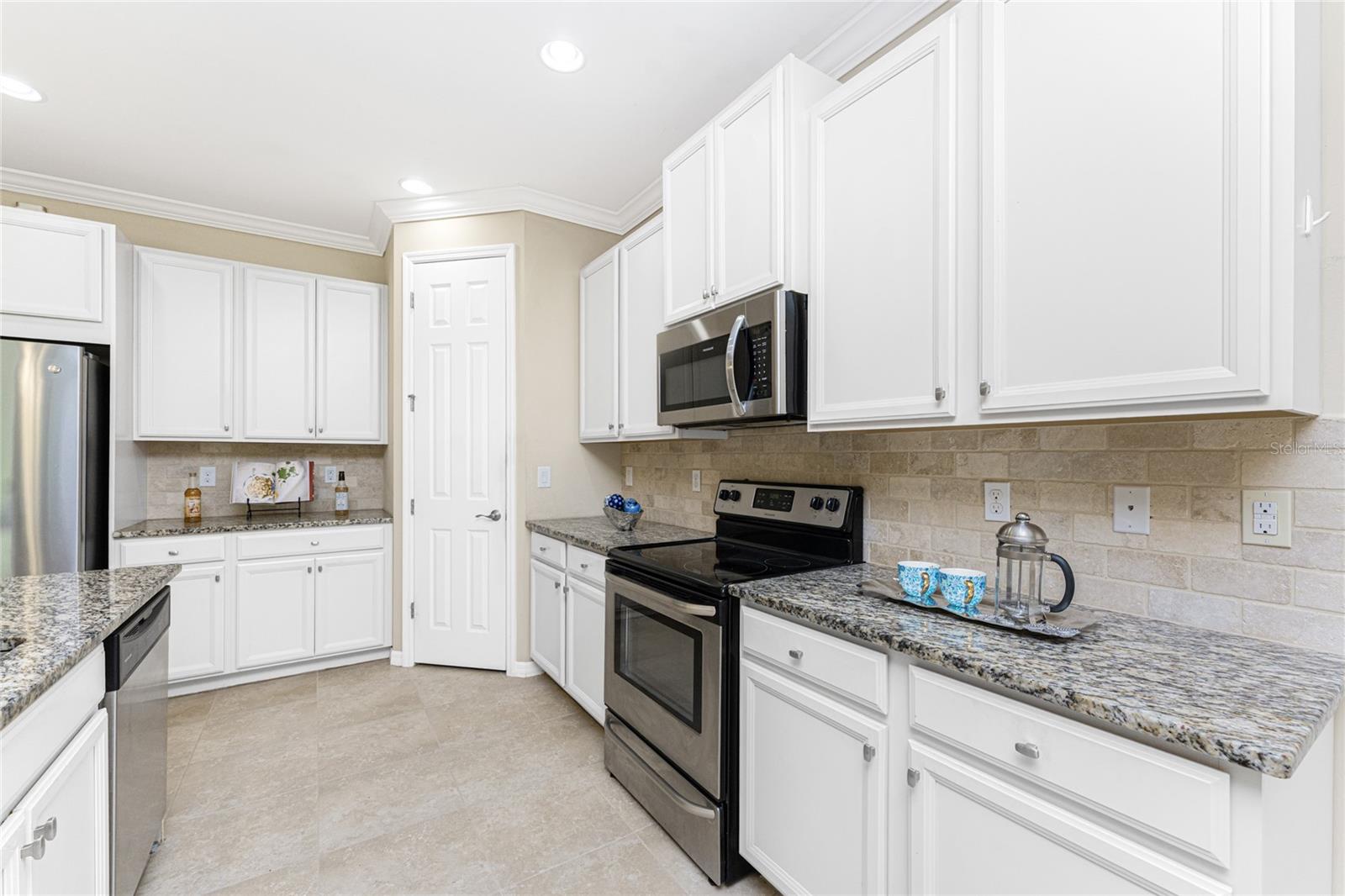 Image 15 of 71 For 11666 Parrotfish Street
