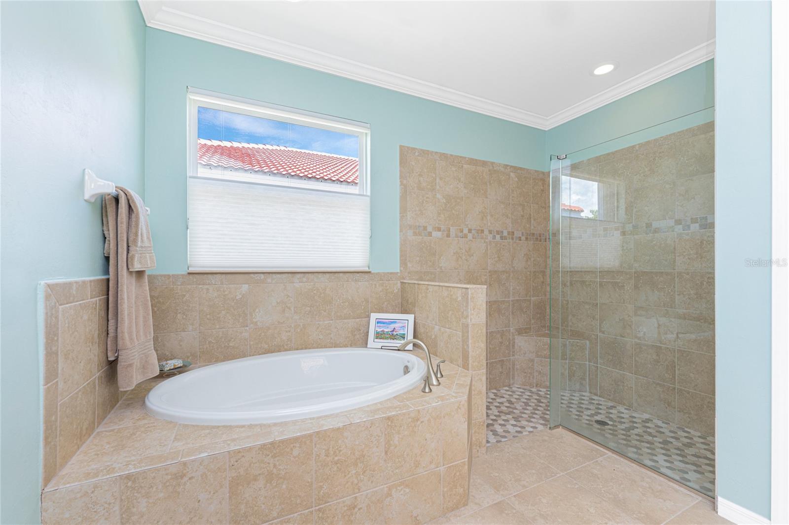 Image 32 of 71 For 11666 Parrotfish Street