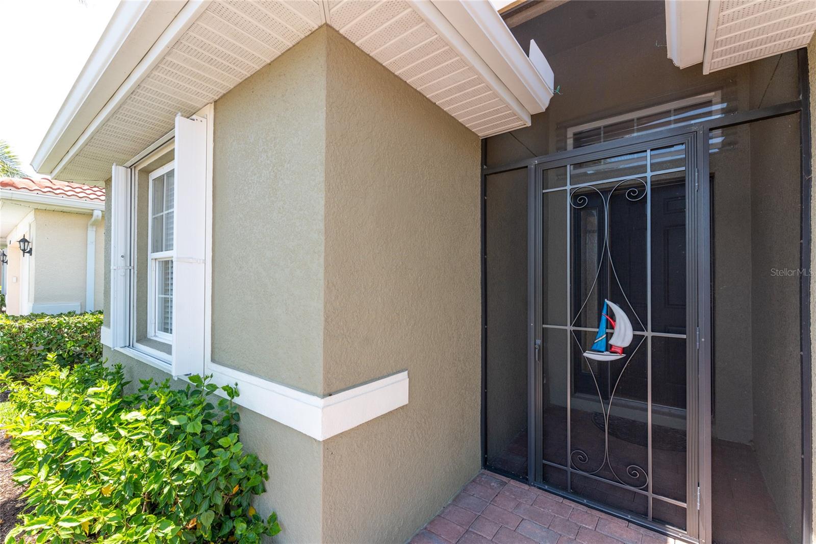 Image 4 of 71 For 11666 Parrotfish Street