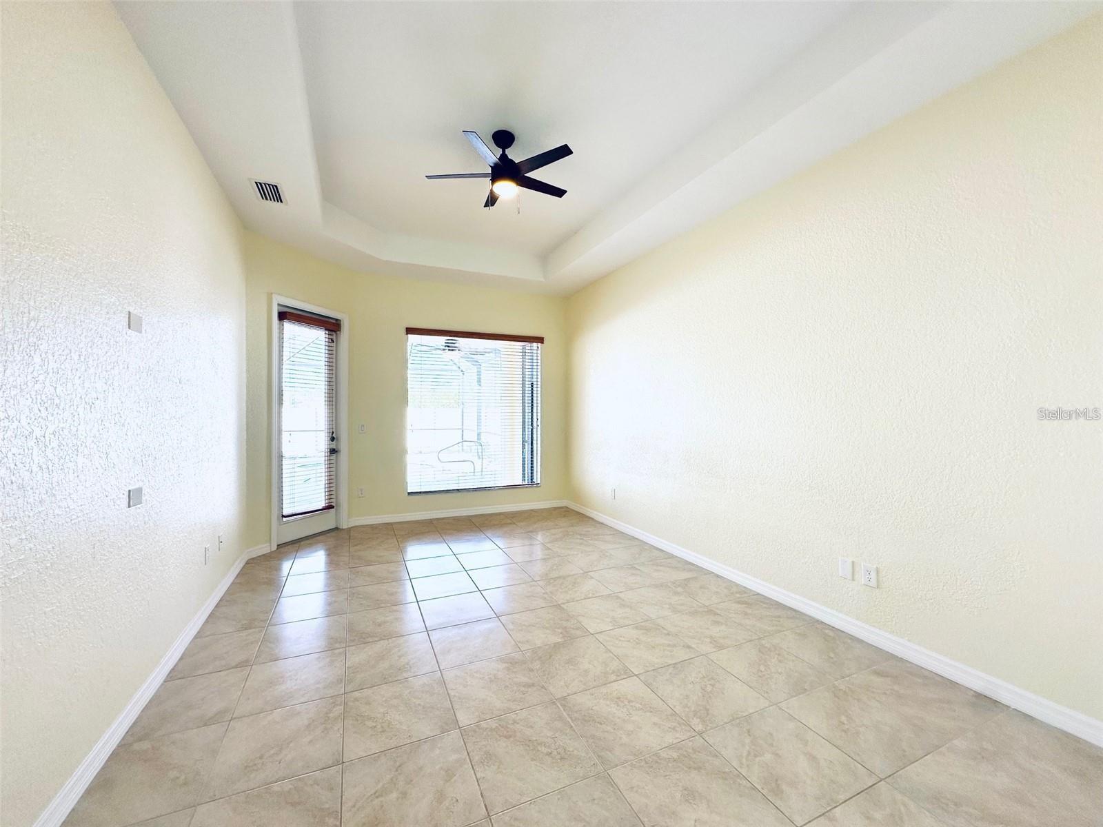 Image 23 of 39 For 9423 Rosebud Circle