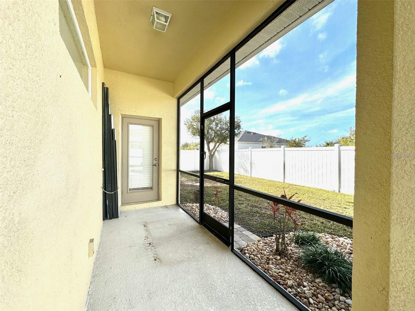 Image 36 of 39 For 9423 Rosebud Circle