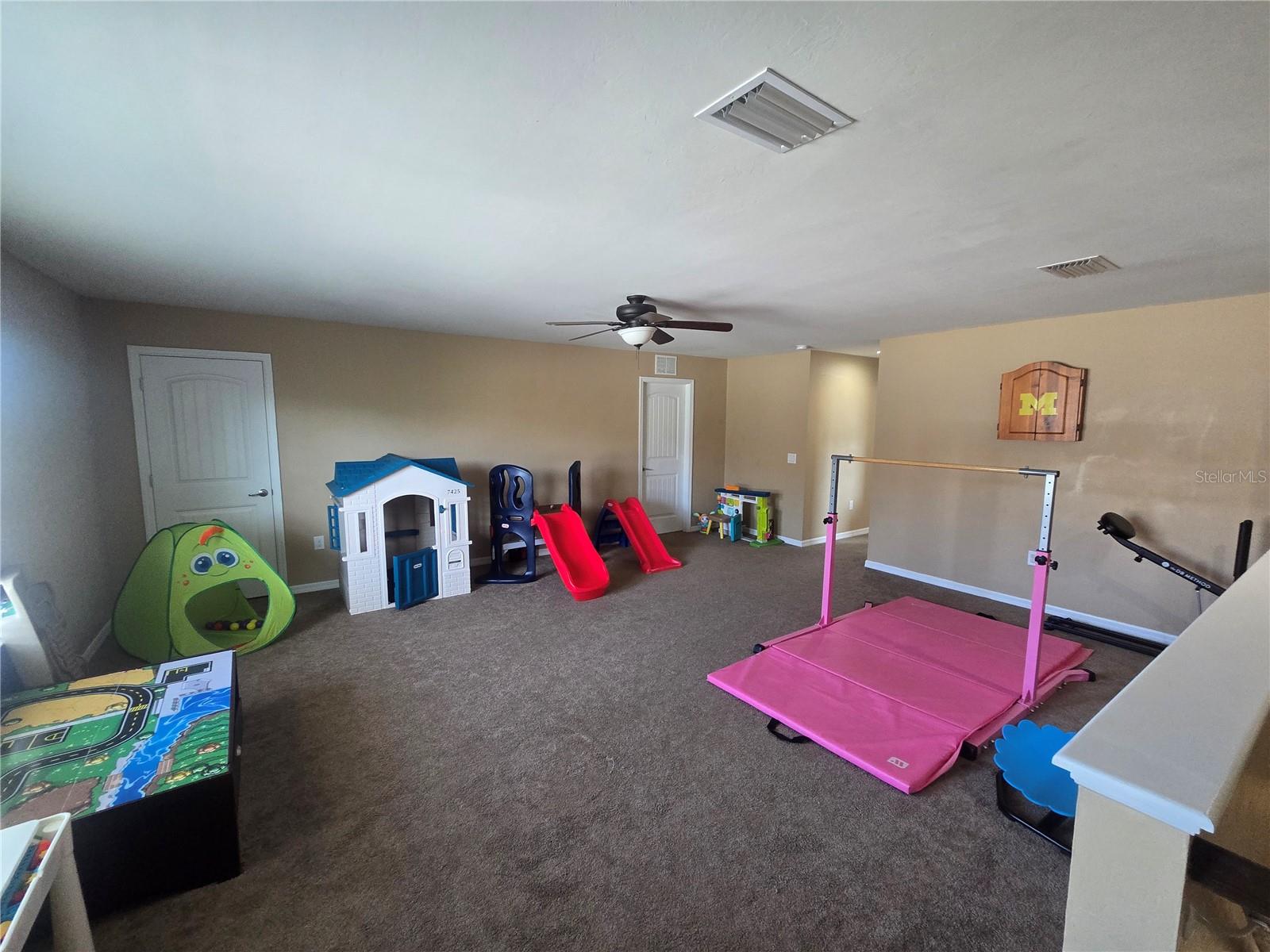 Image 26 of 39 For 2739 Sherman Oak Drive