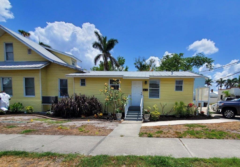 Image 2 of 16 For 461 Marion Avenue A