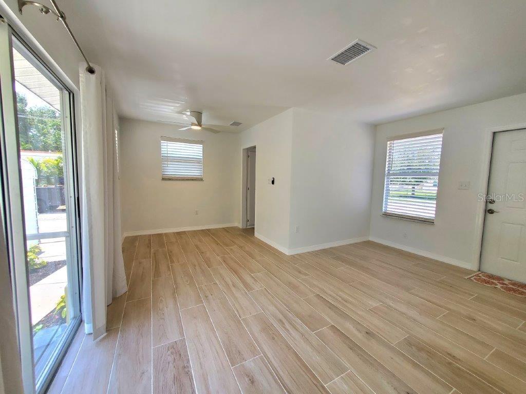 Image 7 of 16 For 461 Marion Avenue A