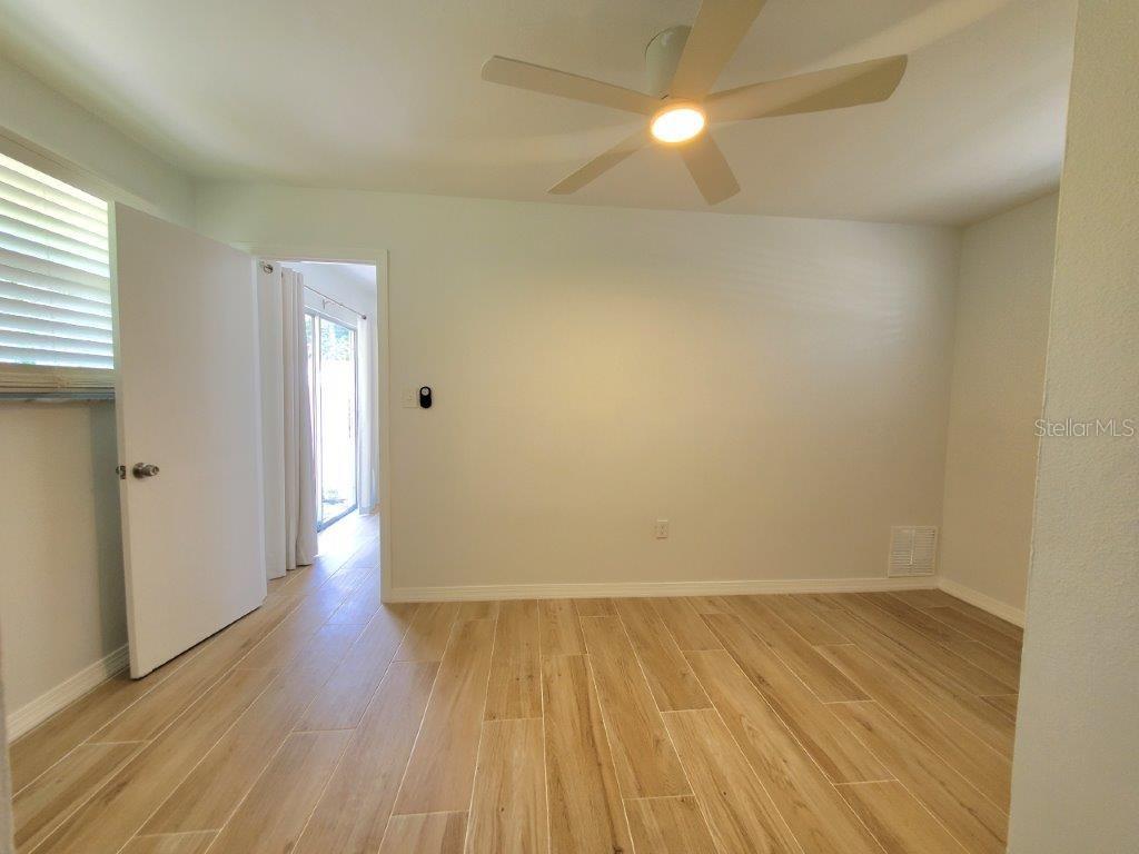 Image 9 of 16 For 461 Marion Avenue A