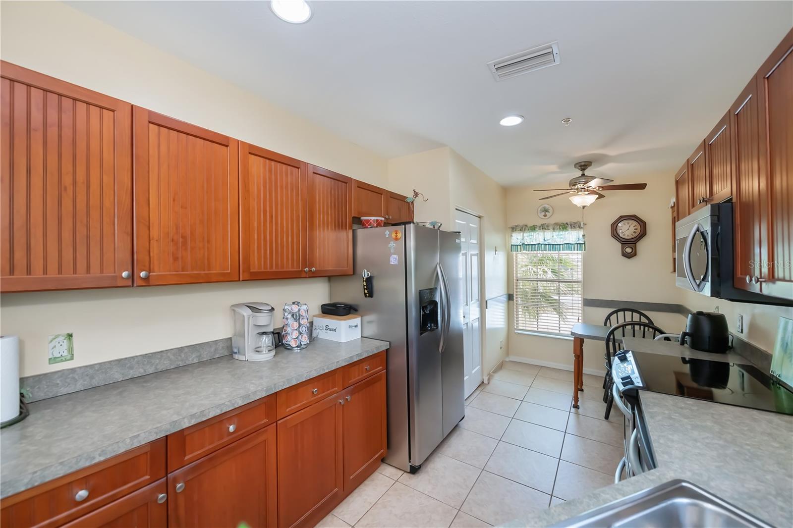Image 19 of 49 For 2060 Willow Hammock Circle 301