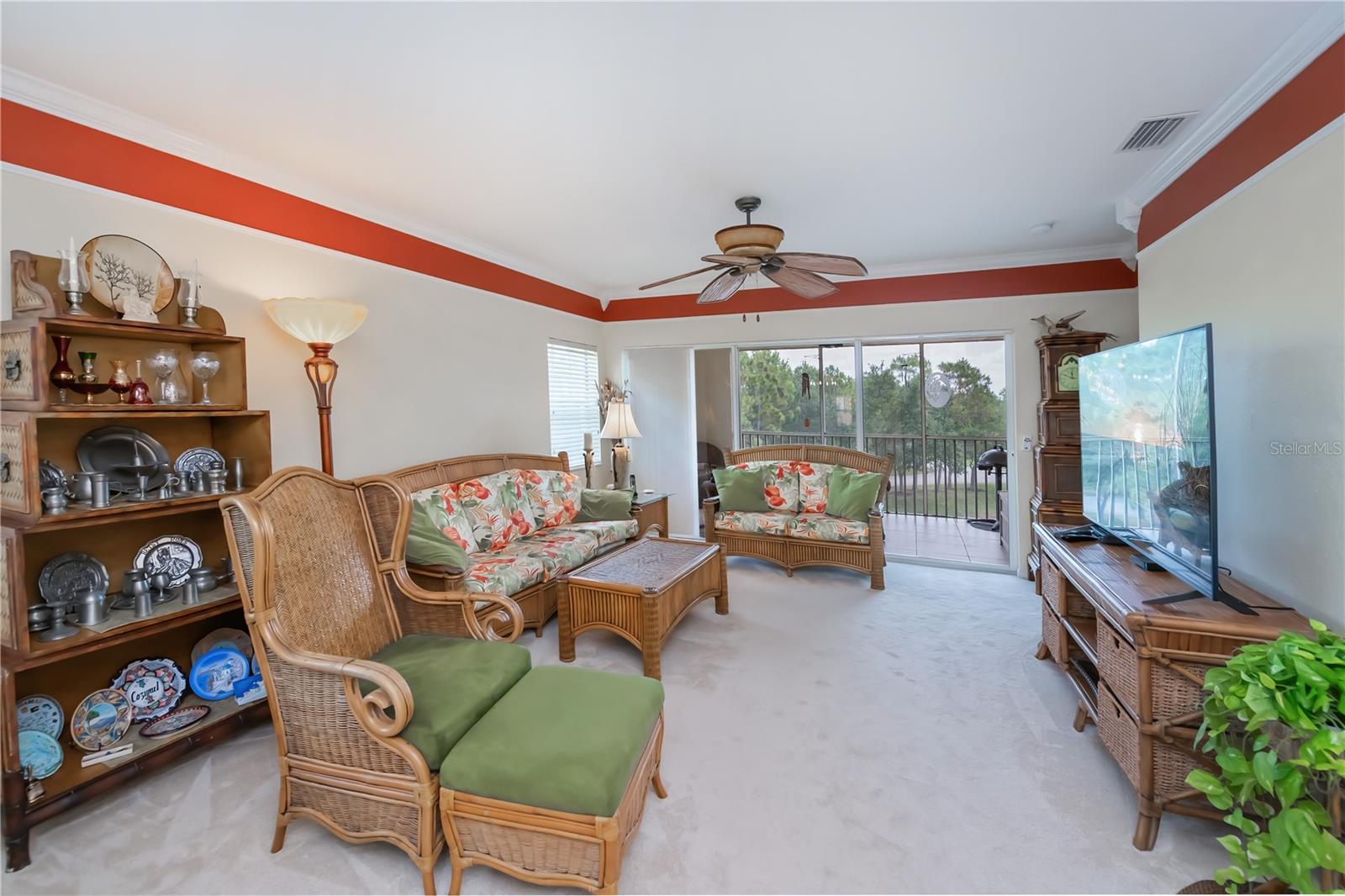 Image 25 of 49 For 2060 Willow Hammock Circle 301