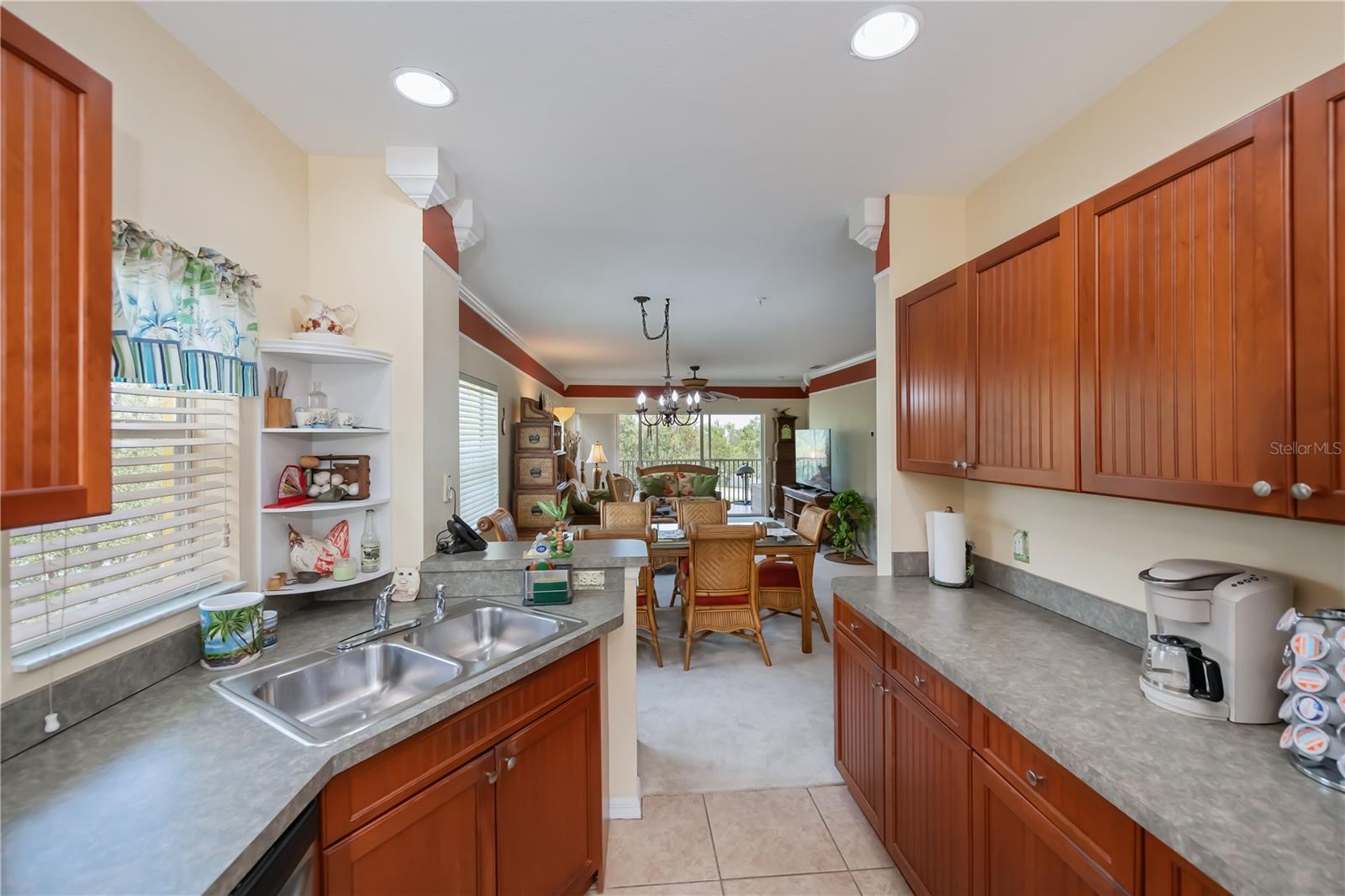 Image 4 of 49 For 2060 Willow Hammock Circle 301