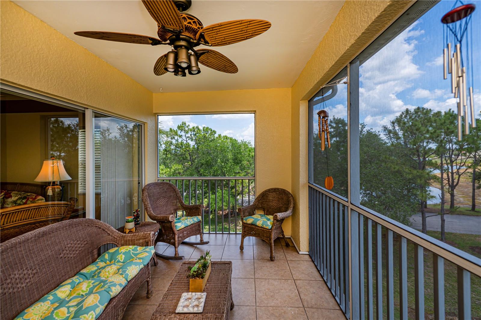 Image 5 of 49 For 2060 Willow Hammock Circle 301