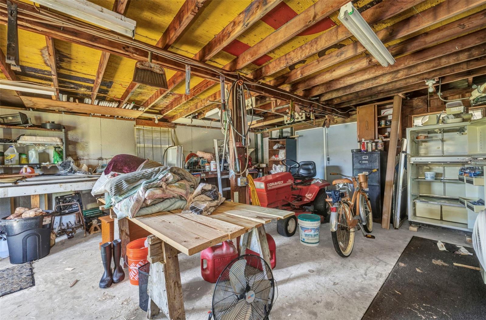 Image 26 of 35 For 426 Burland Street