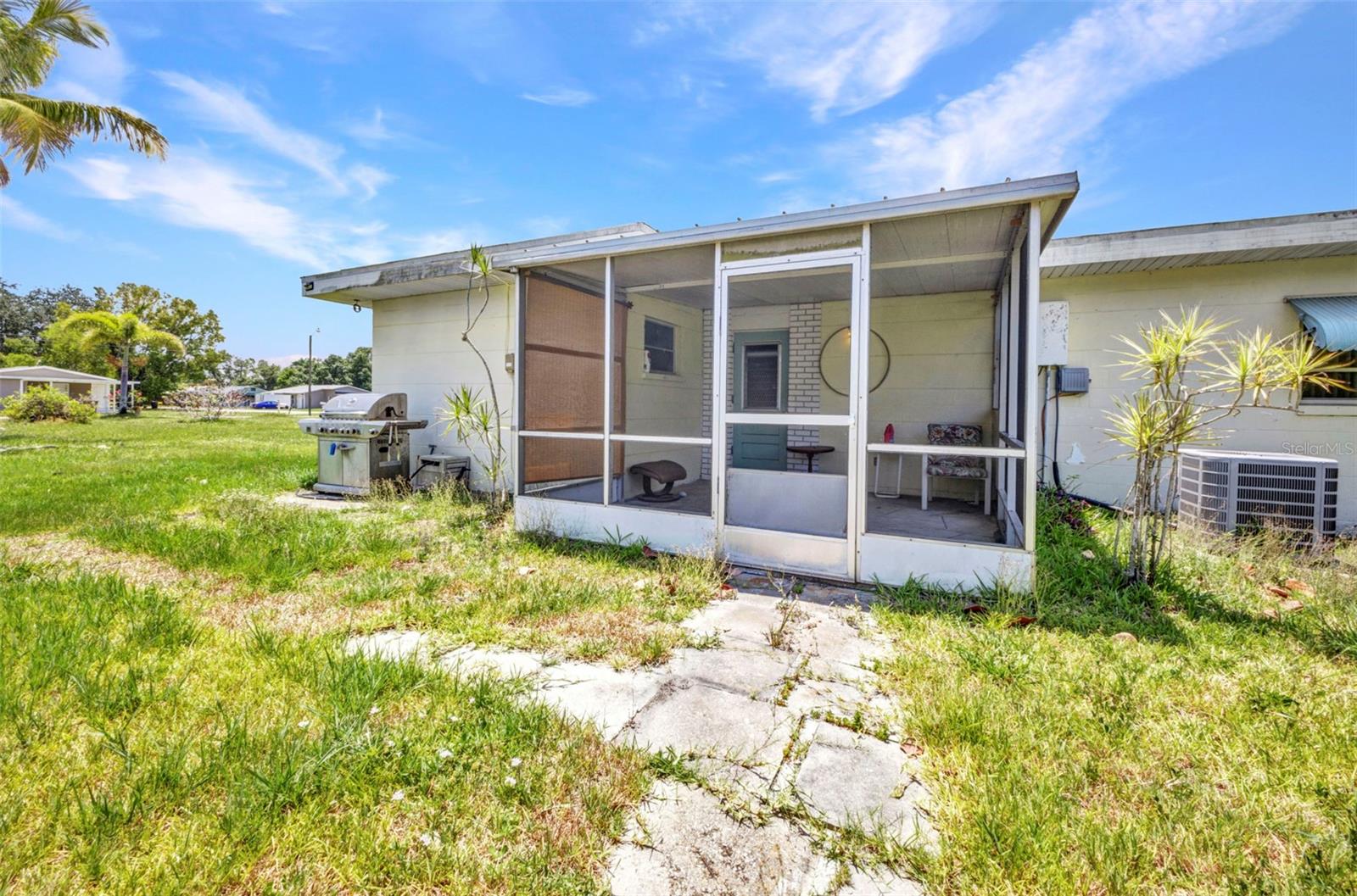 Image 34 of 35 For 426 Burland Street