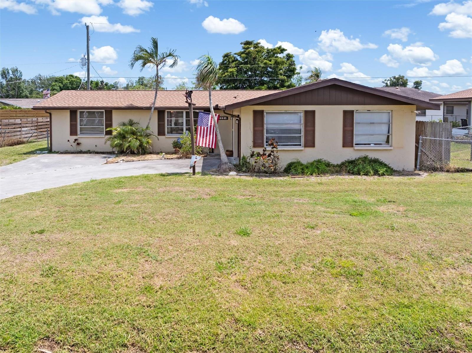 Details for 315 Holly Road, VENICE, FL 34293