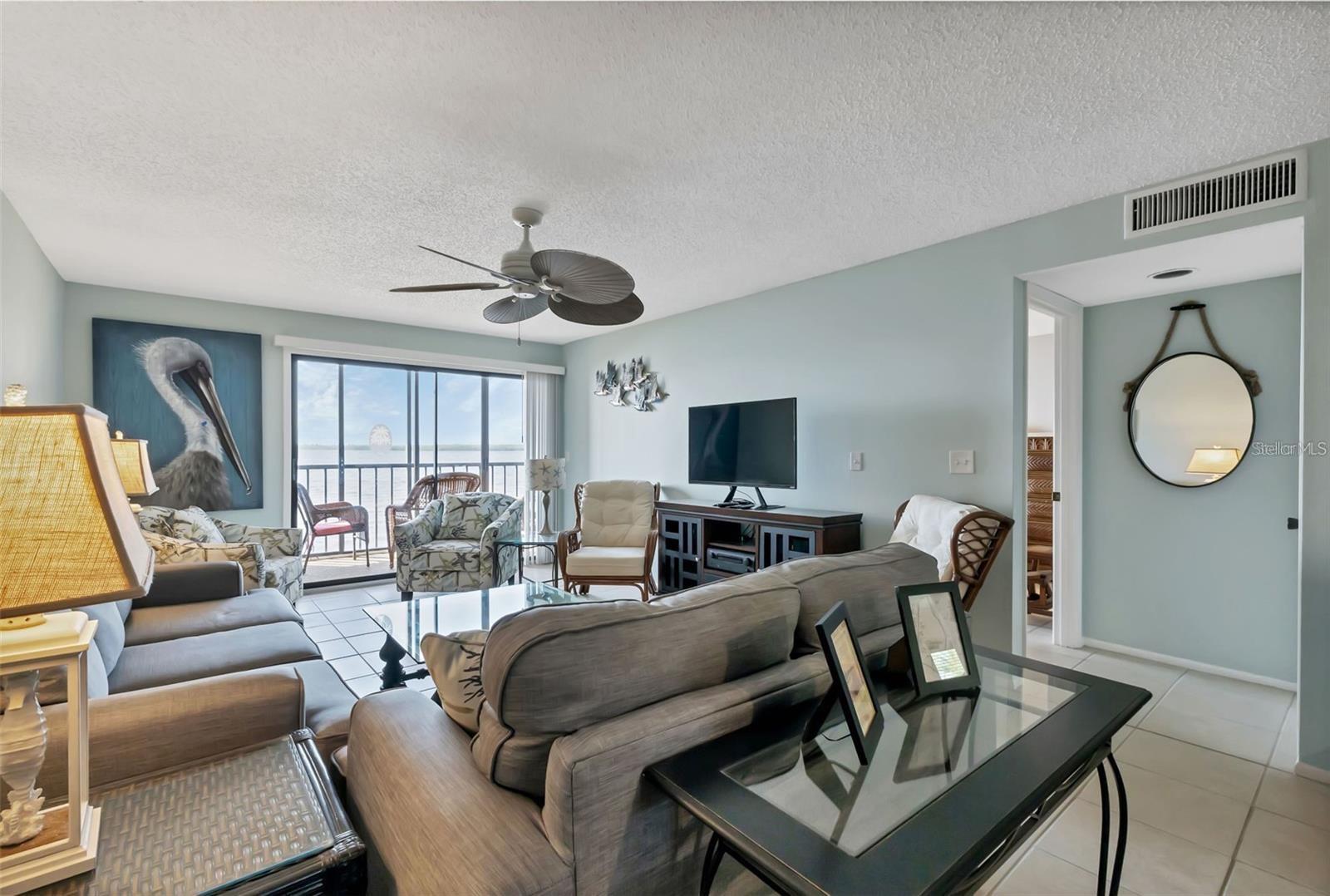 Image 6 of 28 For 14459 River Beach Drive 129
