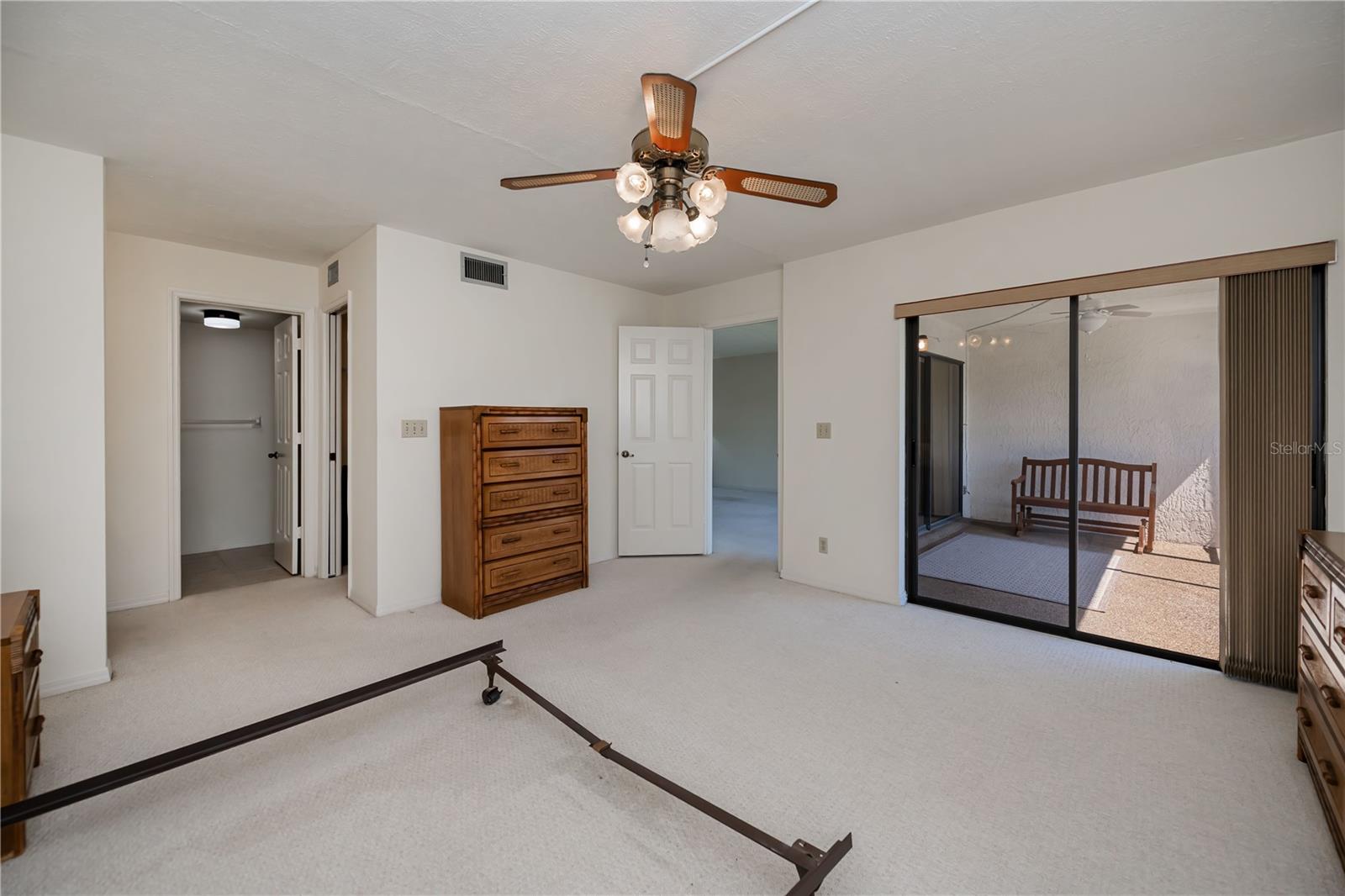 Image 18 of 45 For 232 Cape Coral Parkway E 105