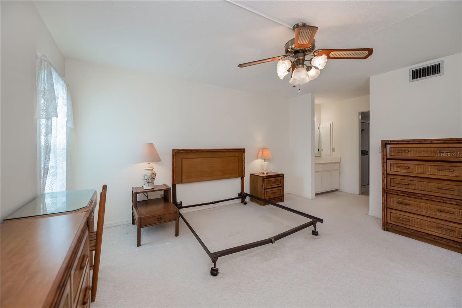 Image 19 of 45 For 232 Cape Coral Parkway E 105