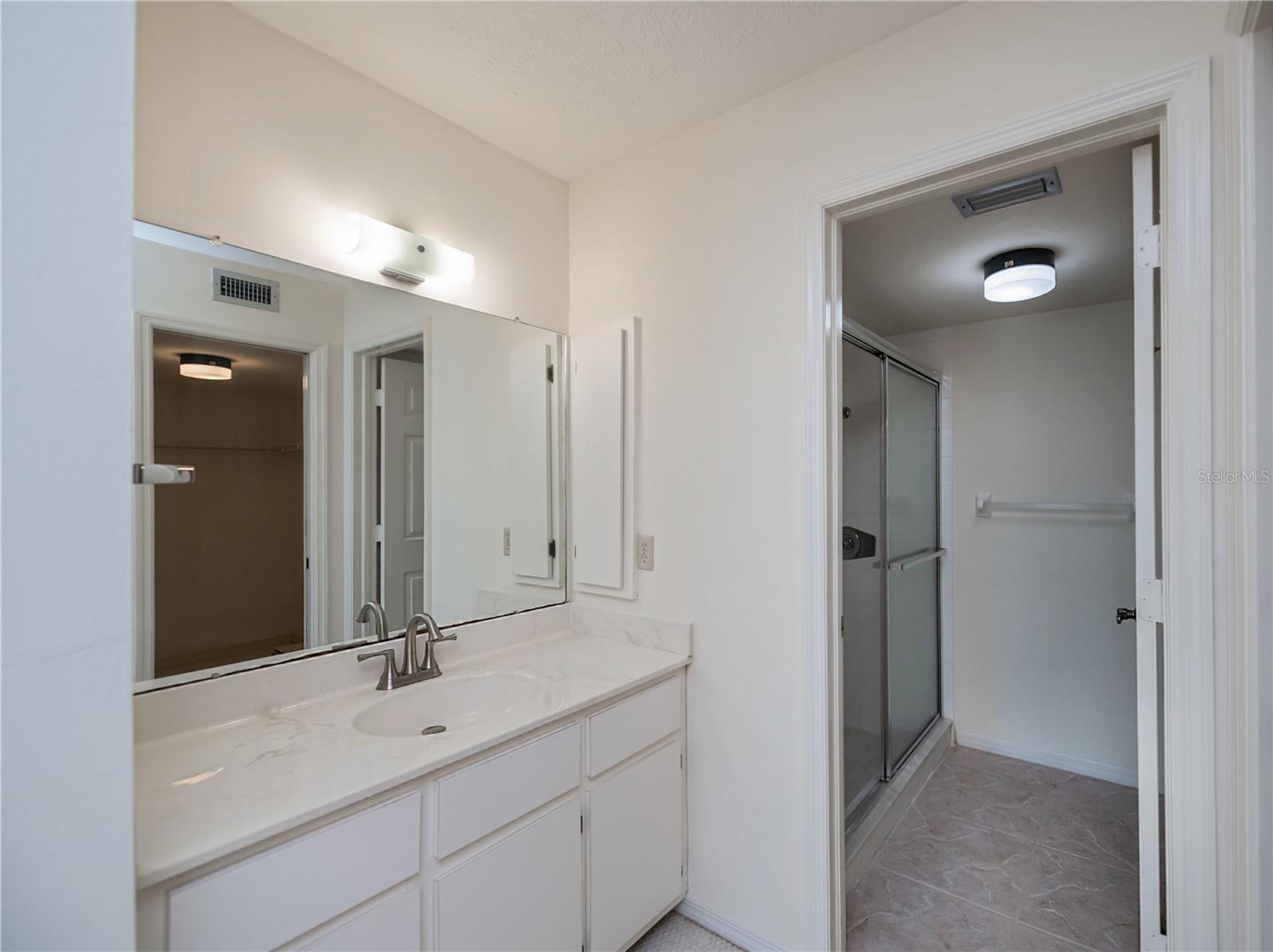 Image 20 of 45 For 232 Cape Coral Parkway E 105