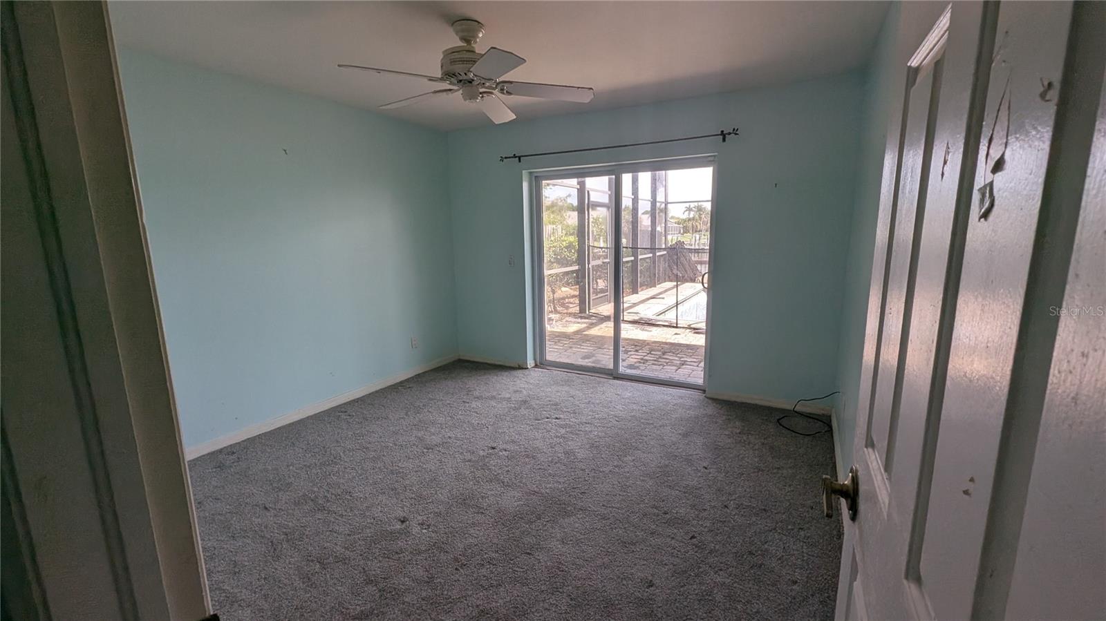 Image 21 of 44 For 719 51st Terrace