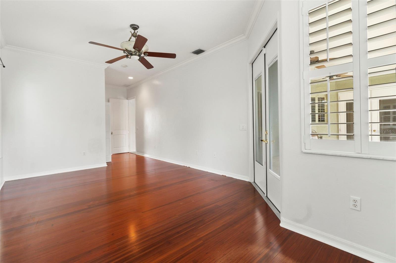 Image 20 of 48 For 281 Hallcrest Terrace