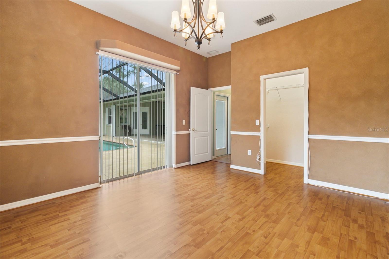 Image 35 of 48 For 281 Hallcrest Terrace