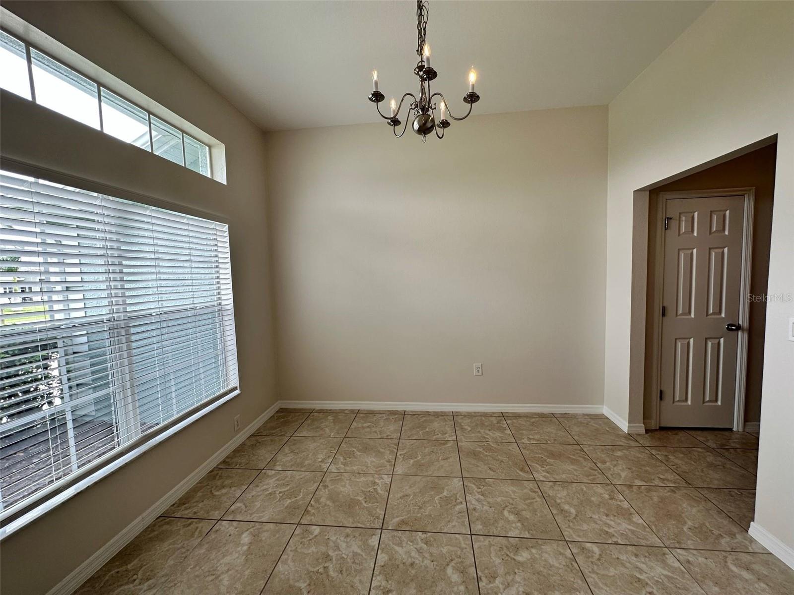 Image 10 of 16 For 1401 Vermouth Lane