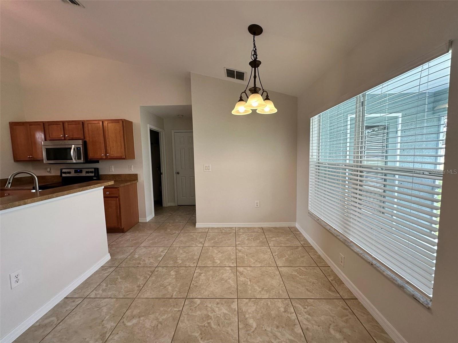 Image 9 of 16 For 1401 Vermouth Lane