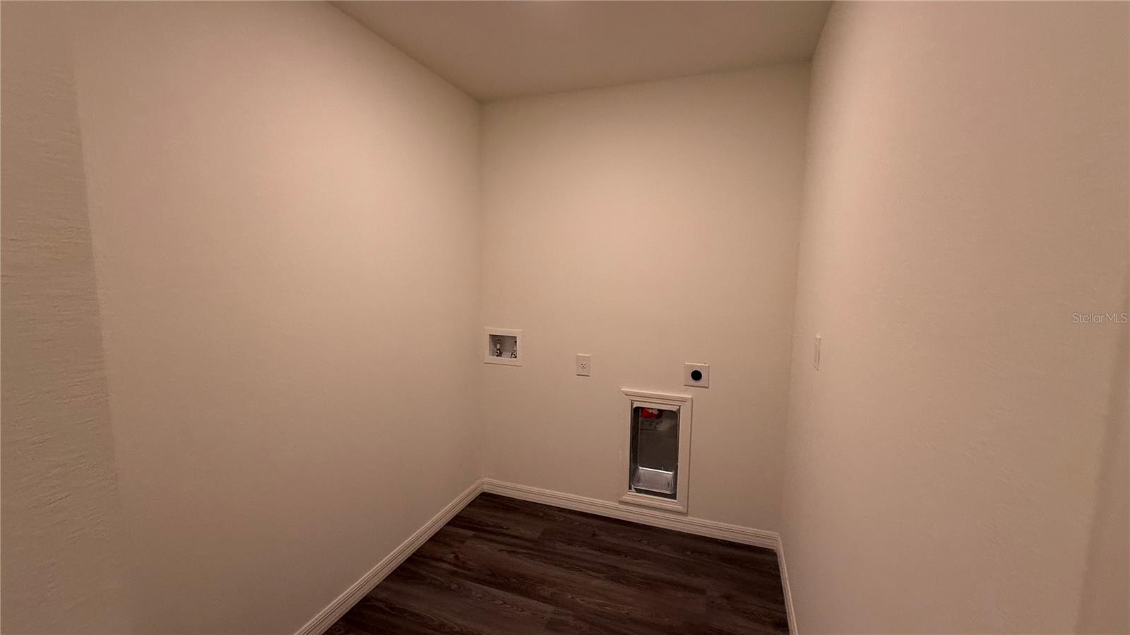 Image 14 of 18 For 28158 Pasadena Drive