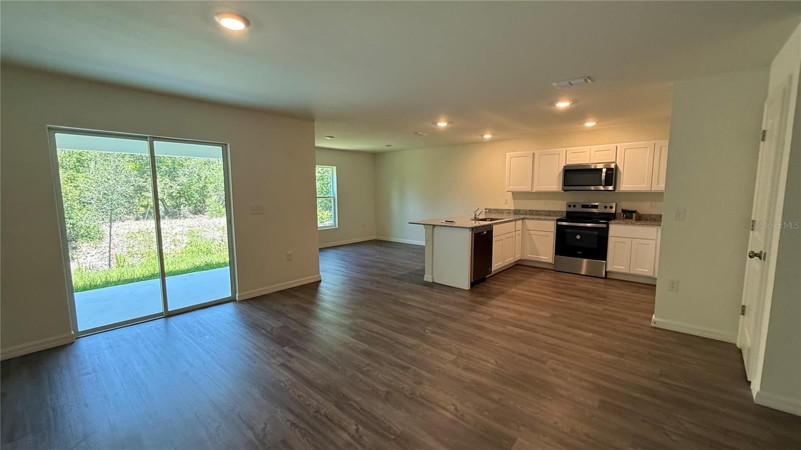 Image 5 of 13 For 28072 Pasadena Drive