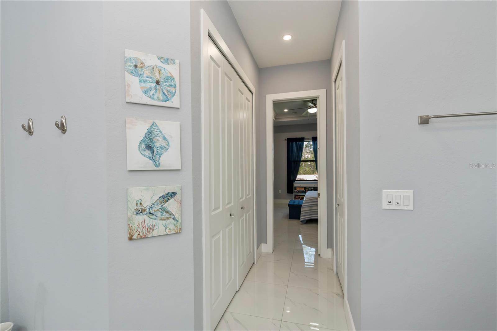 Image 21 of 53 For 816 Bell Boulevard S