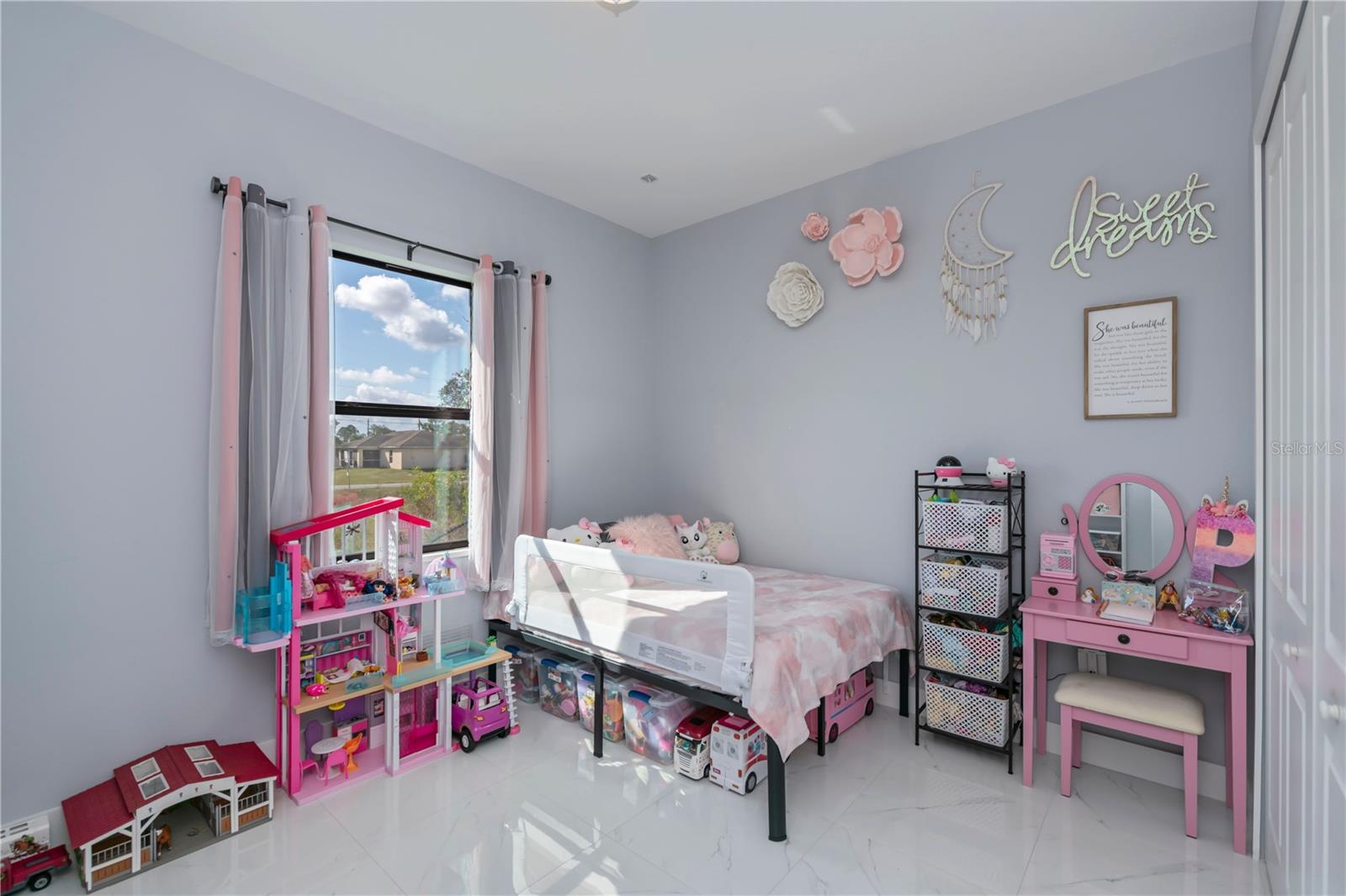 Image 33 of 53 For 816 Bell Boulevard S