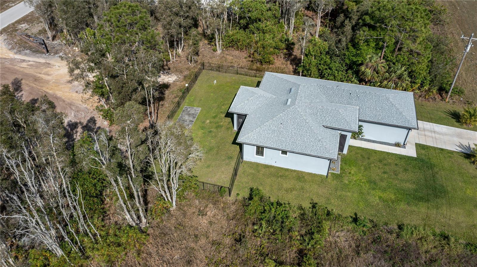 Image 51 of 53 For 816 Bell Boulevard S