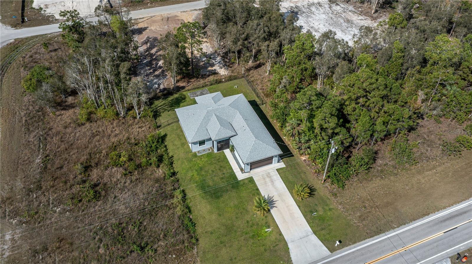 Image 52 of 53 For 816 Bell Boulevard S