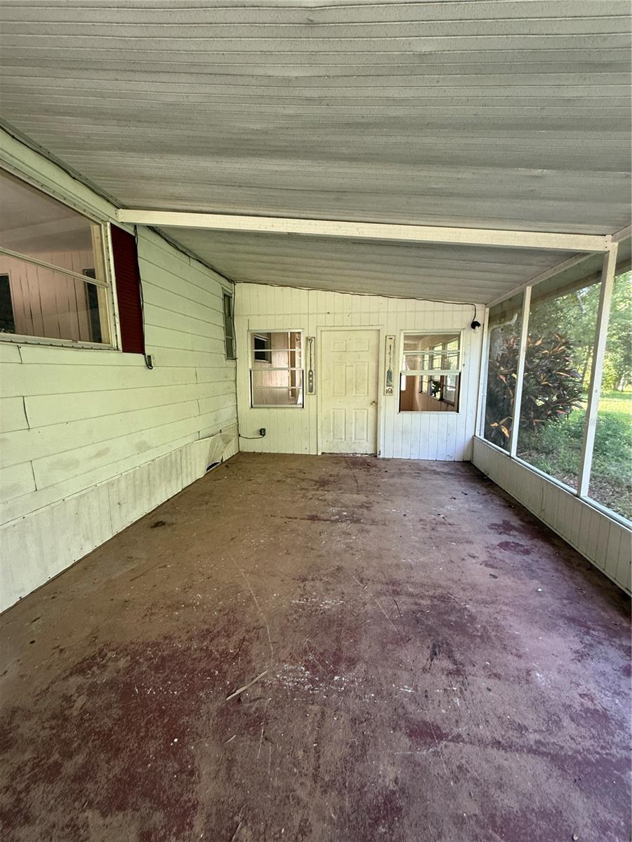Image 5 of 19 For 9054 Temple Drive