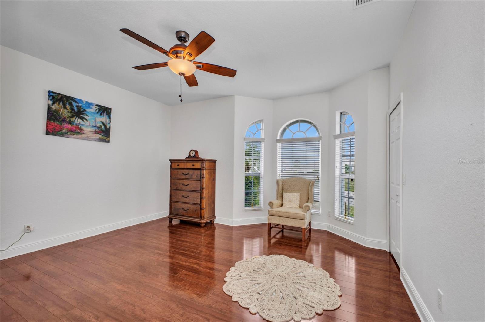 Image 21 of 45 For 24312 Westgate Boulevard