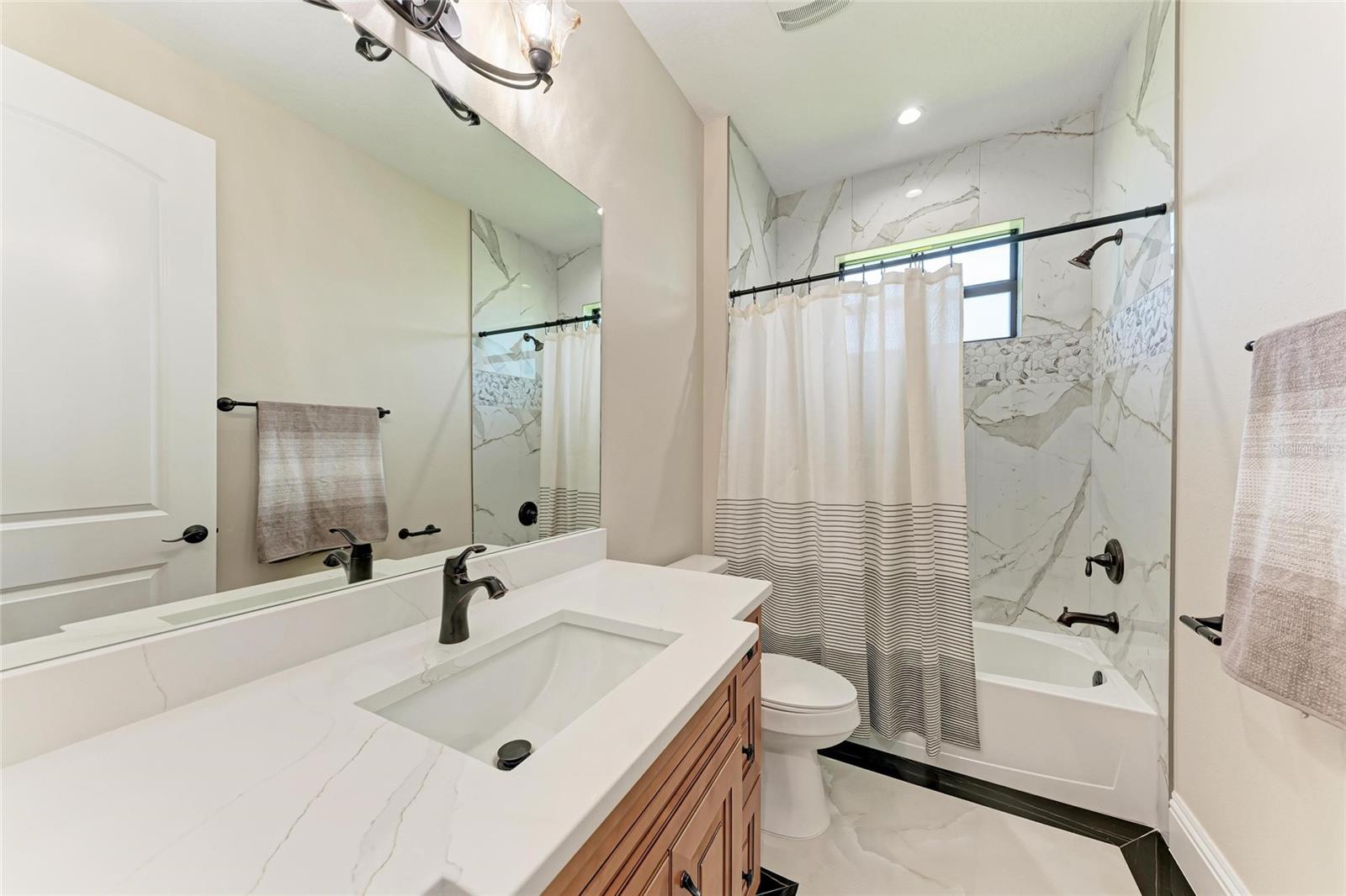 Image 32 of 42 For 4380 Maddock Circle