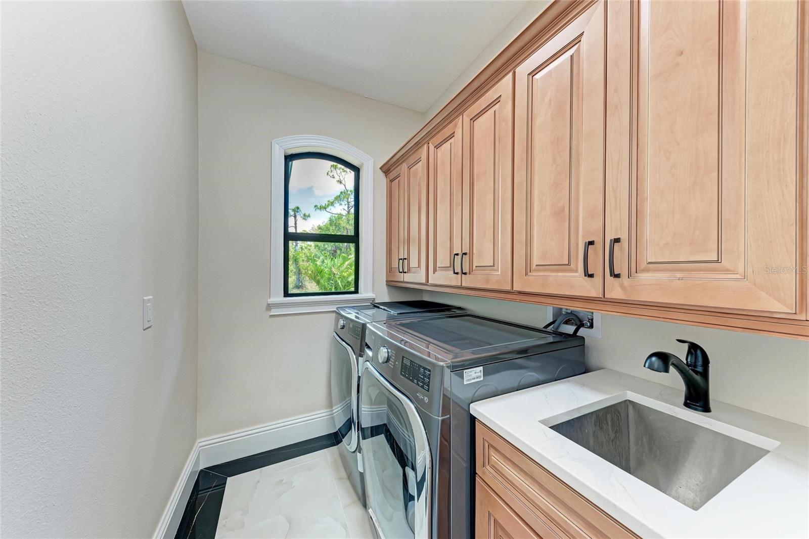 Image 36 of 42 For 4380 Maddock Circle