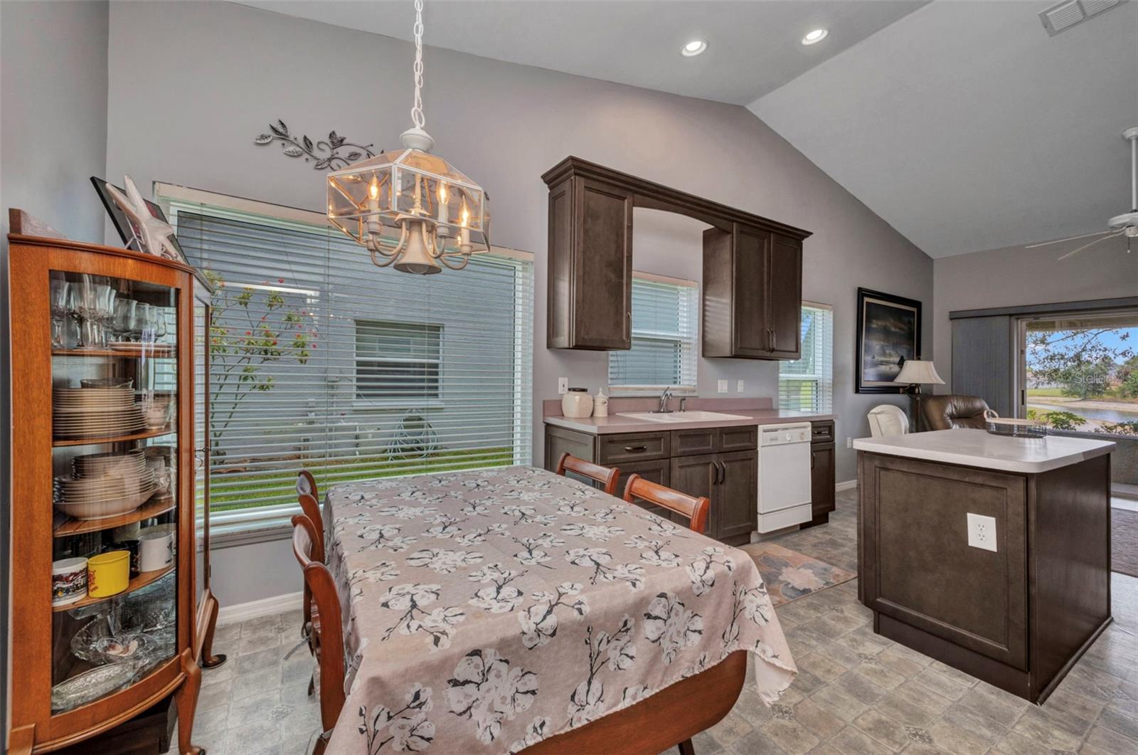 Image 12 of 41 For 1876 Birmingham Boulevard