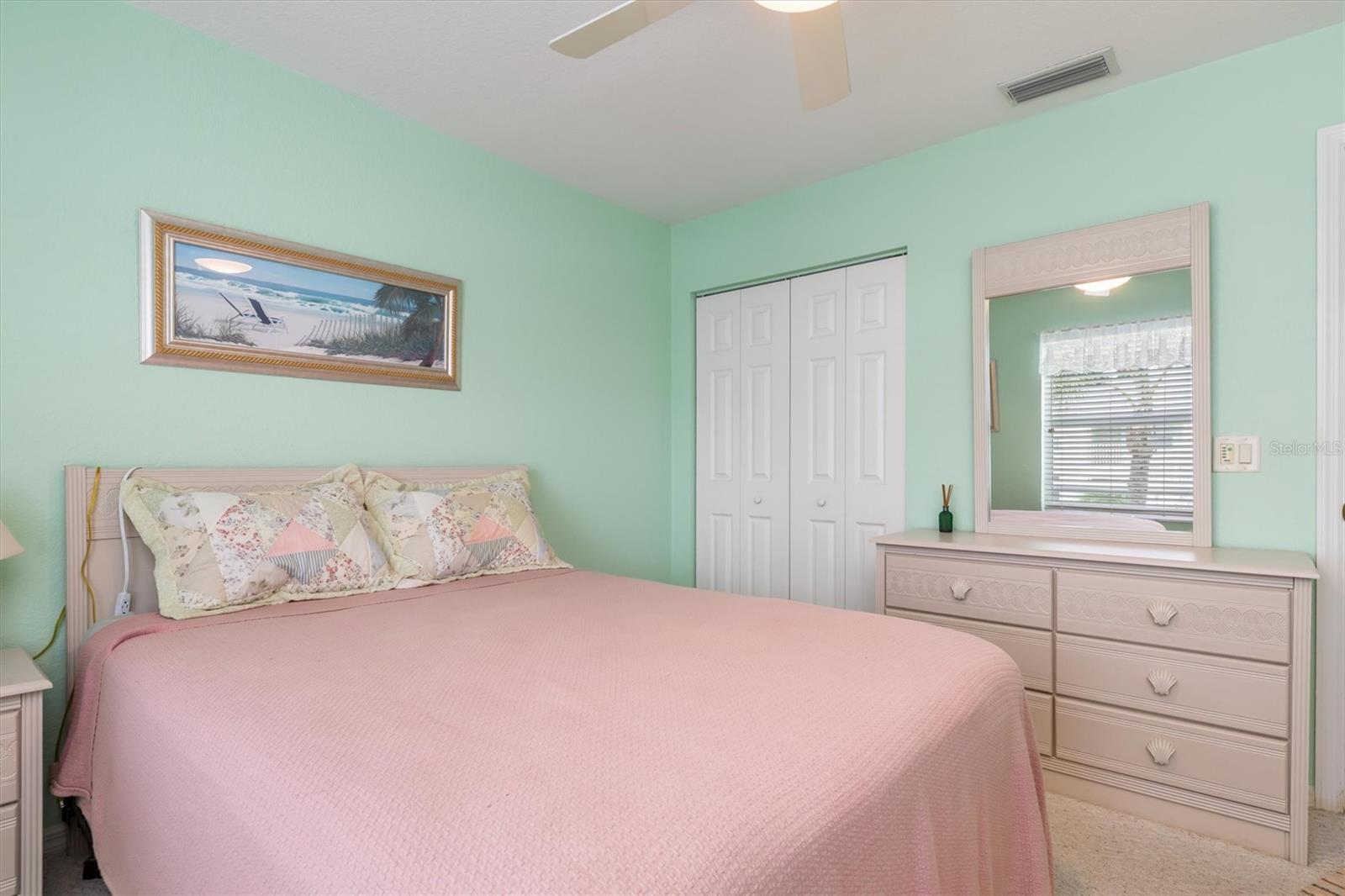 Image 22 of 46 For 5725 Greenwood Avenue 8203