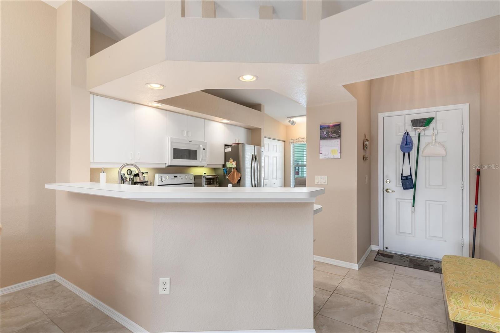 Image 5 of 46 For 5725 Greenwood Avenue 8203