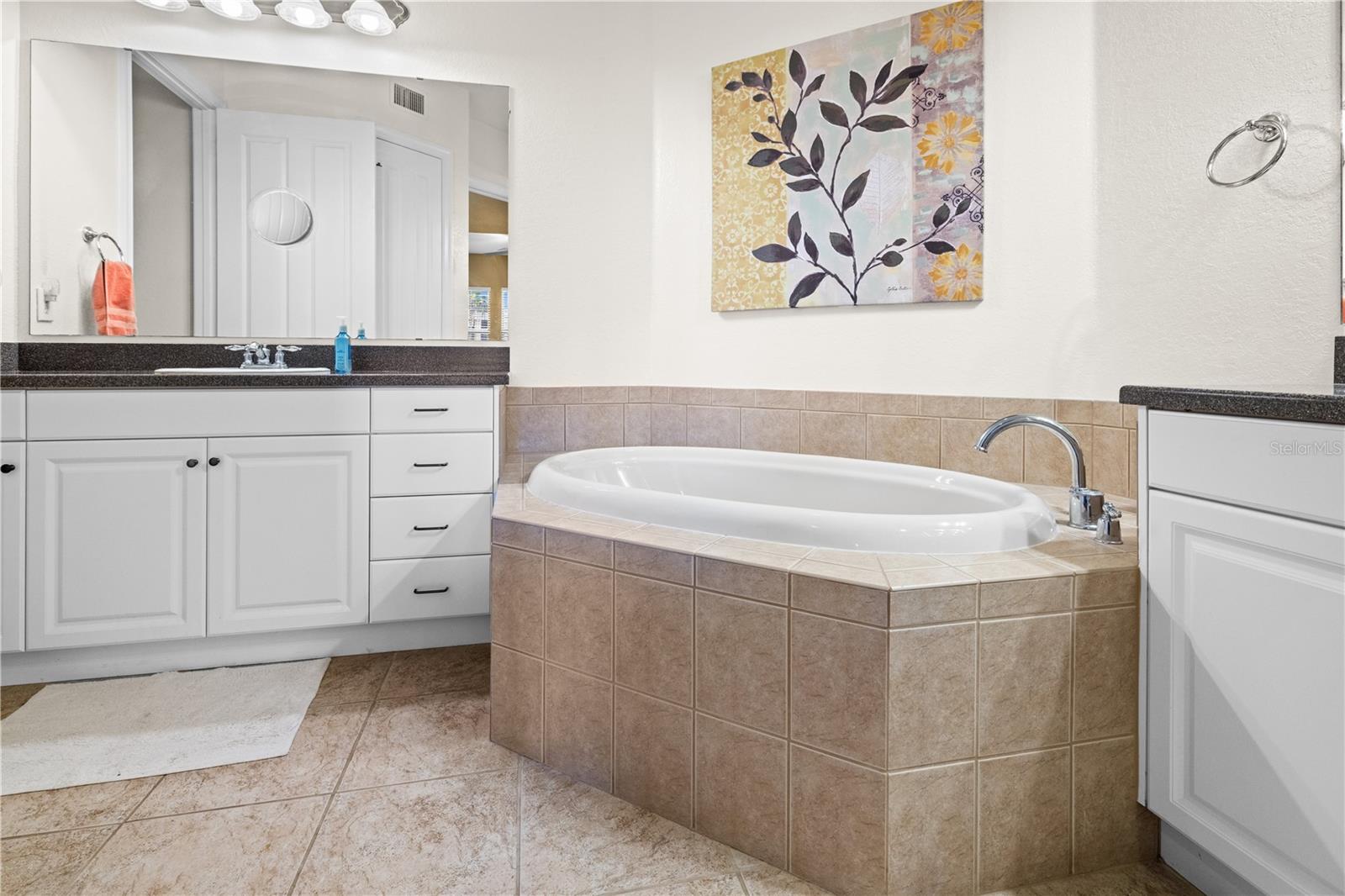 Image 20 of 57 For 99 Vivante Boulevard 310