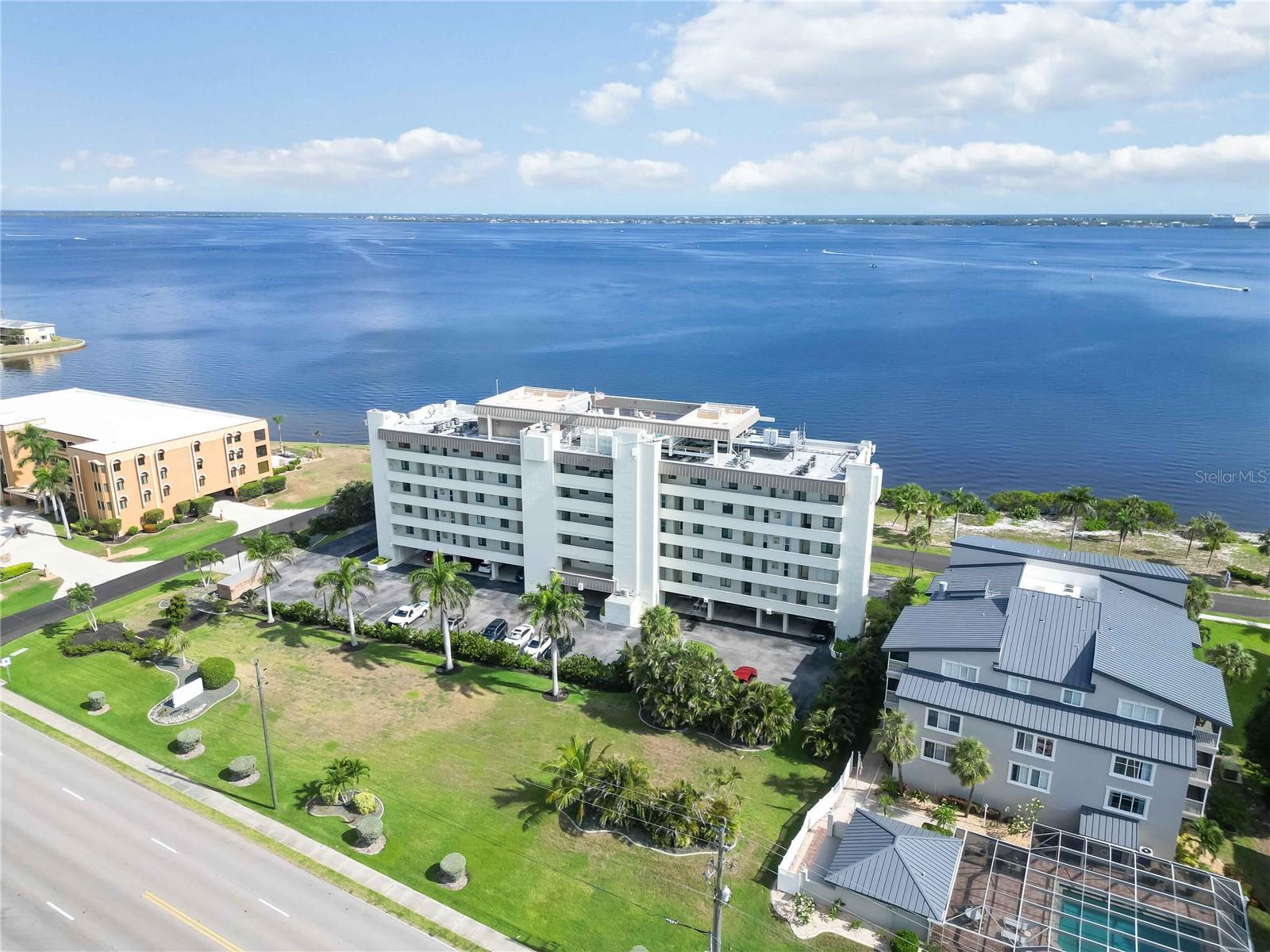 Image 45 of 65 For 1500 Park Beach Circle 5e