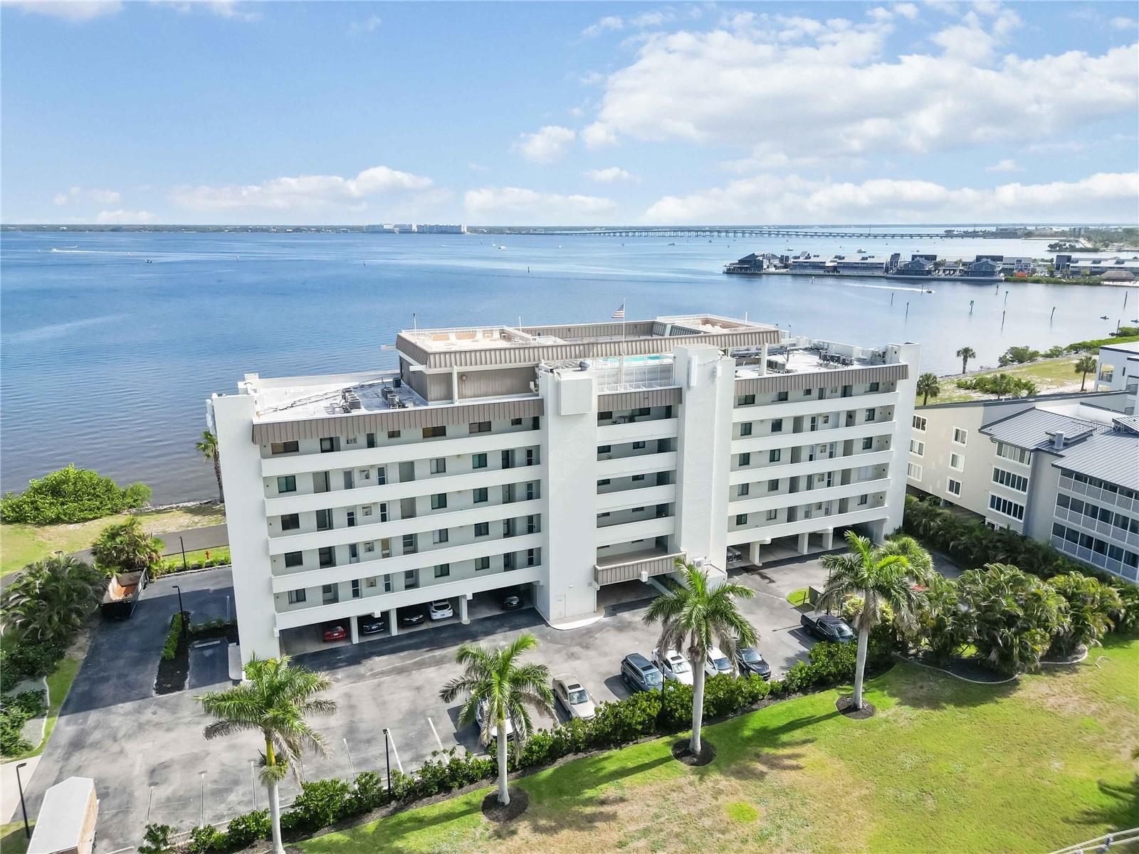 Image 49 of 65 For 1500 Park Beach Circle 5e