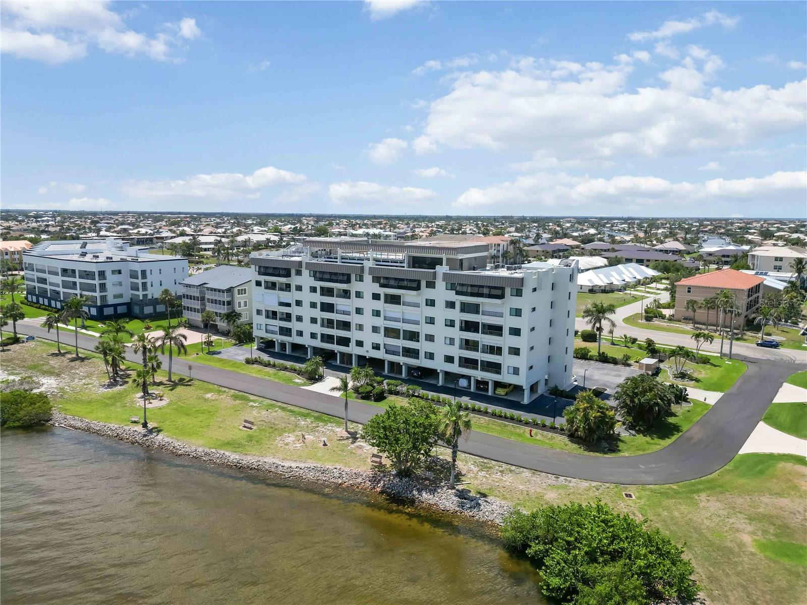 Image 63 of 65 For 1500 Park Beach Circle 5e